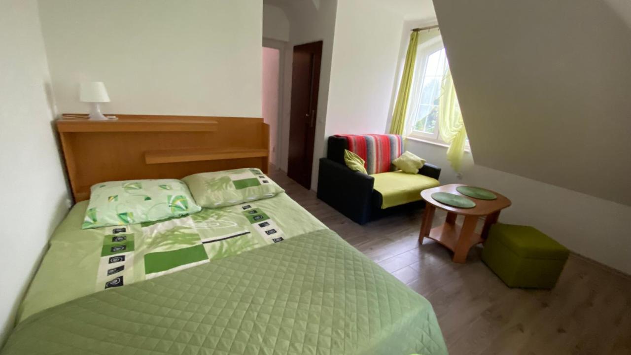 Przystan Bialogora Apartment Bagian luar foto